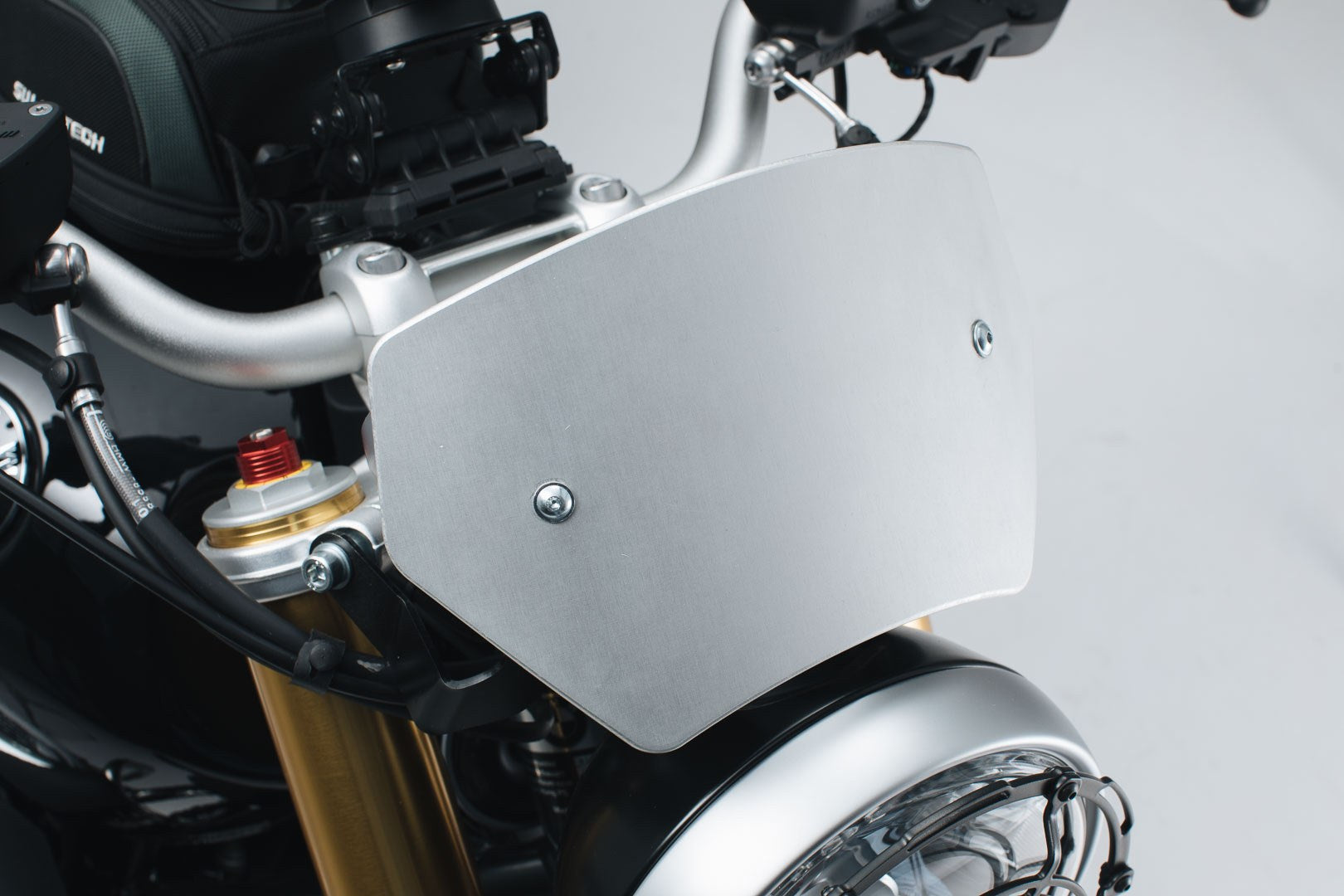 [SCT.07.512.10100/S] Parabrezza Argento. BMW R nineT (14-).