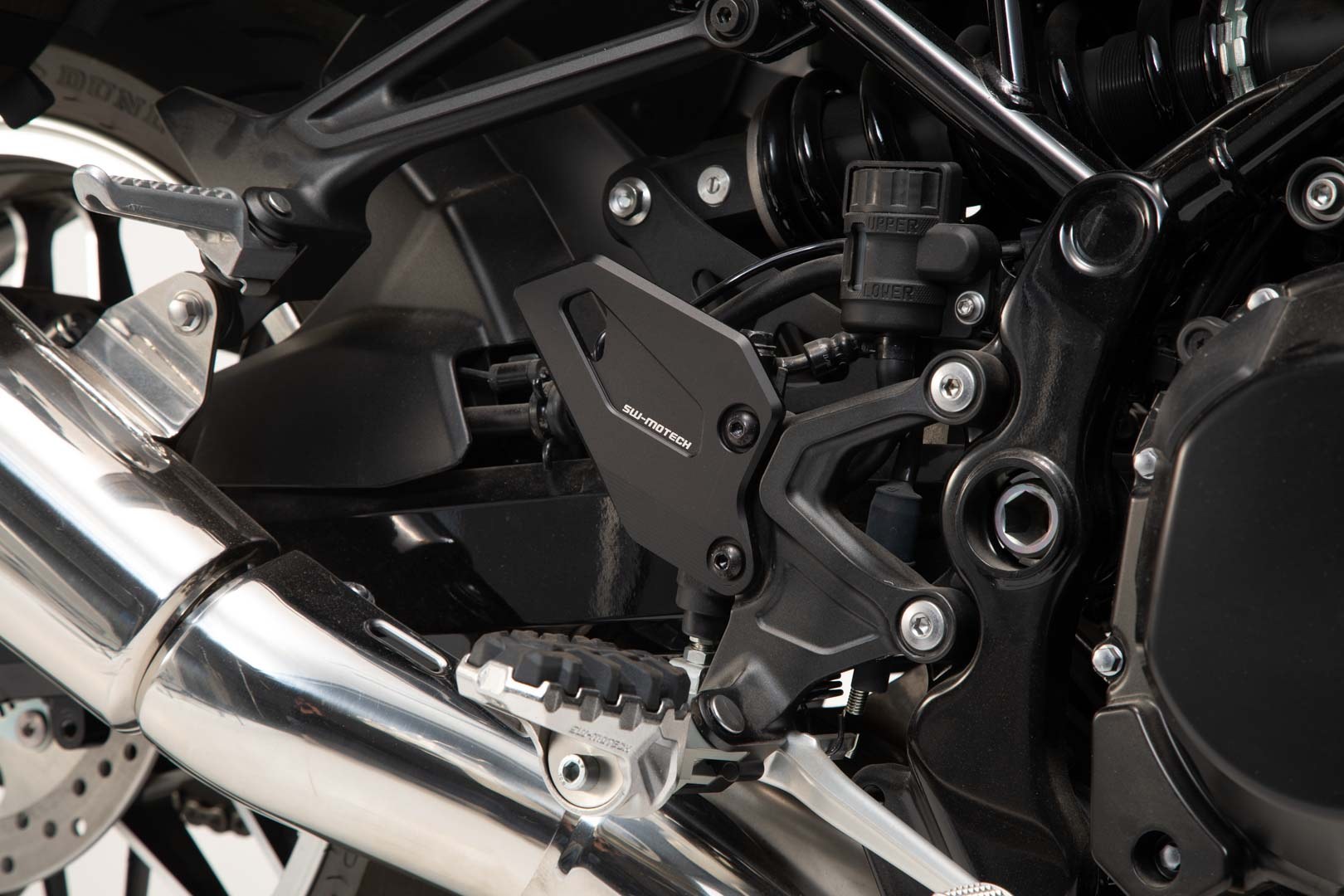 [SCT.08.891.10100/B] Protezione tallone Nero. Kawasaki Z900RS/ Cafe / SE (17-).
