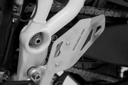 [SCT.11.953.10100/B] Protezione tallone sinistra Nero. Triumph Tiger 900/GT/Rally/Pro (19-23).