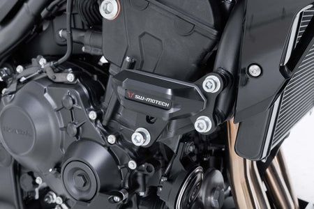 [STP.01.590.11100/B] Kit tamponi di protezione per telaio Nero. Honda CB1000 Hornet (24-).