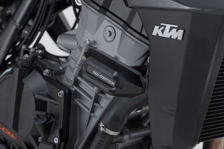 [STP.04.590.10000/B] Kit tamponi di protezione Nero. KTM 990 Duke (23-).