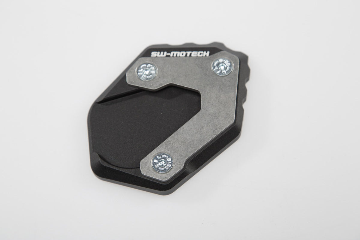 [STS.07.102.10500] Base maggiorata per cavalletto laterale Nero/Argento. BMW R 1200/1250 GS Adv, Rallye.
