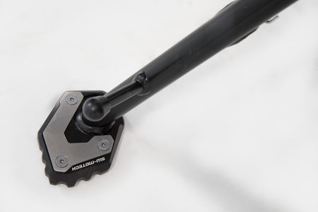 [STS.07.897.10000] Base maggiorata per cavalletto laterale Nero/Argento. BMW F 750 / 800 GS (17-).