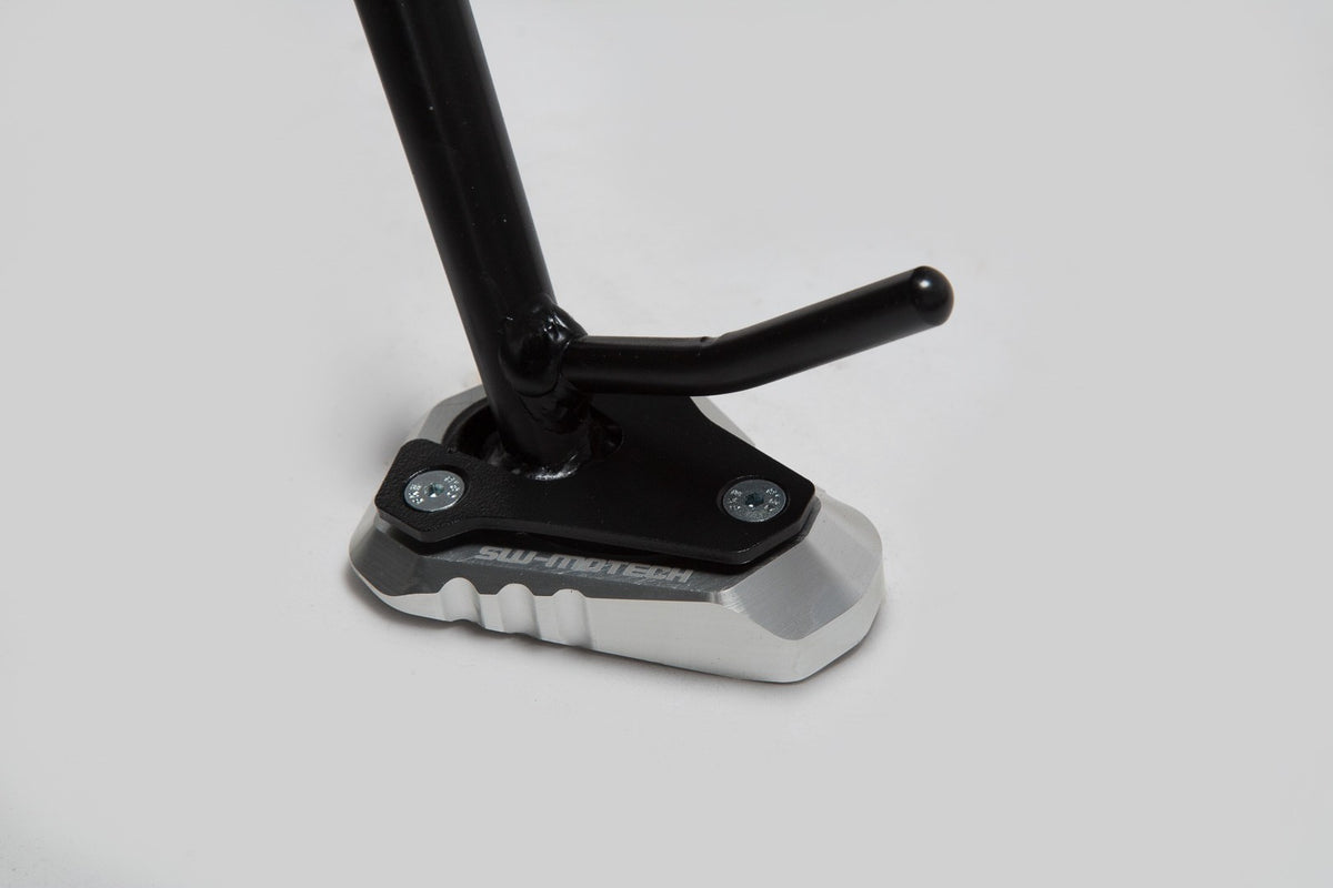 [STS.08.102.10000/S] Base maggiorata per cavalletto laterale Nero/Argento. Modelli Kawasaki (11-).