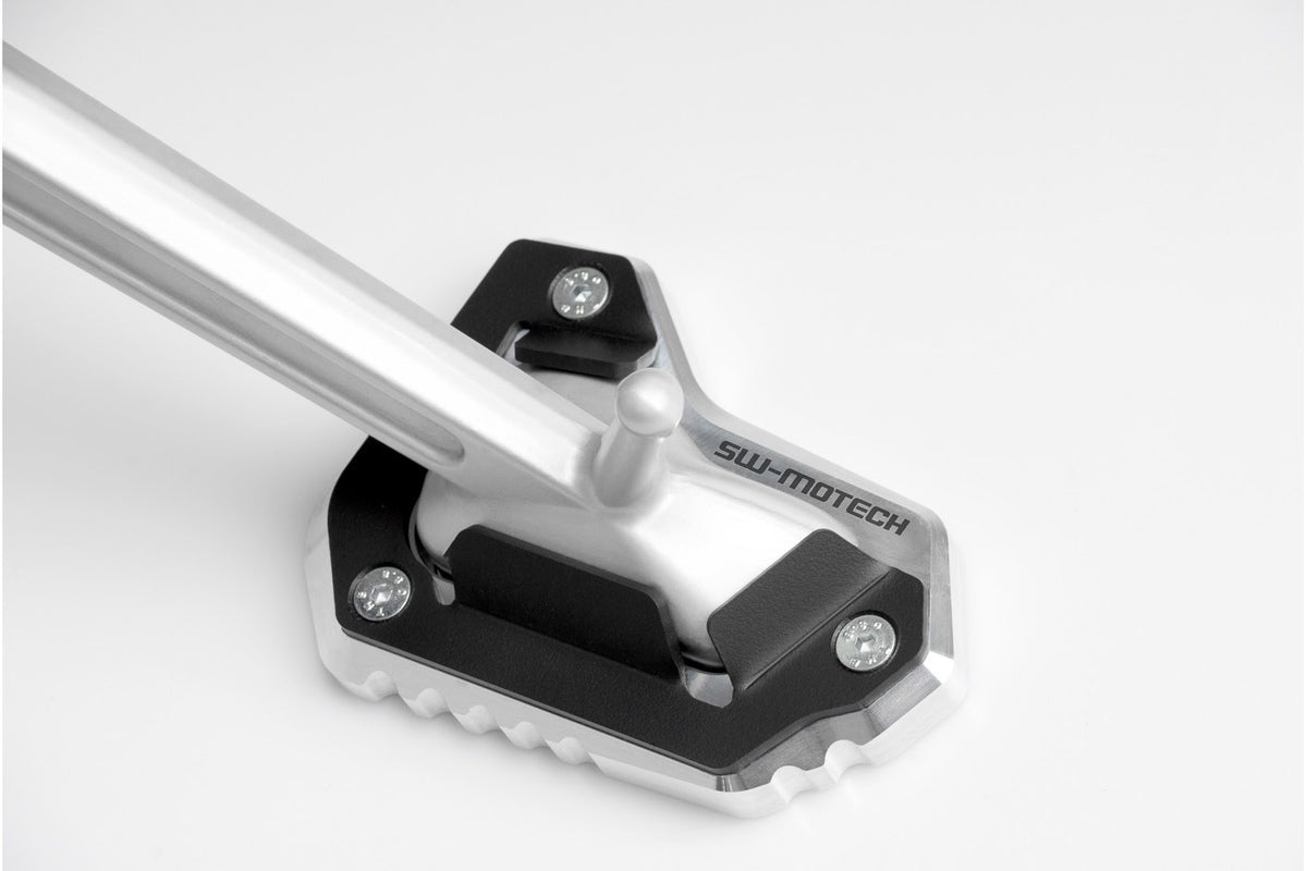 [STS.11.102.10100/S] Base maggiorata per cavalletto laterale Nero/Argento. Triumph Tiger Explorer (11-15).