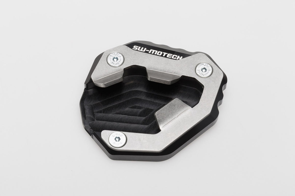 [STS.11.102.10200/B] Base maggiorata per cavalletto laterale Nero/Argento. Triumph Tiger 1050 Sport (13-).