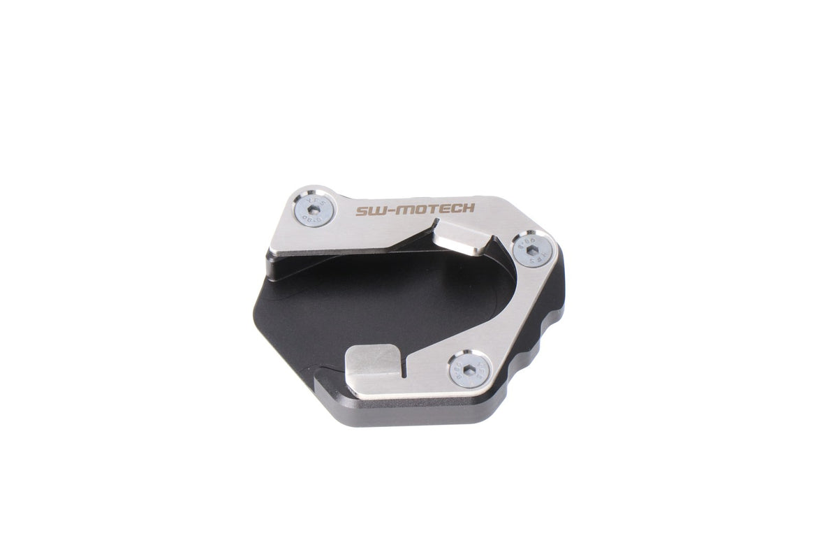 [STS.11.953.10001] Base maggiorata per cavaletto laterale Nero/Argento. Triumph Tiger 900/GT/Pro (19-).
