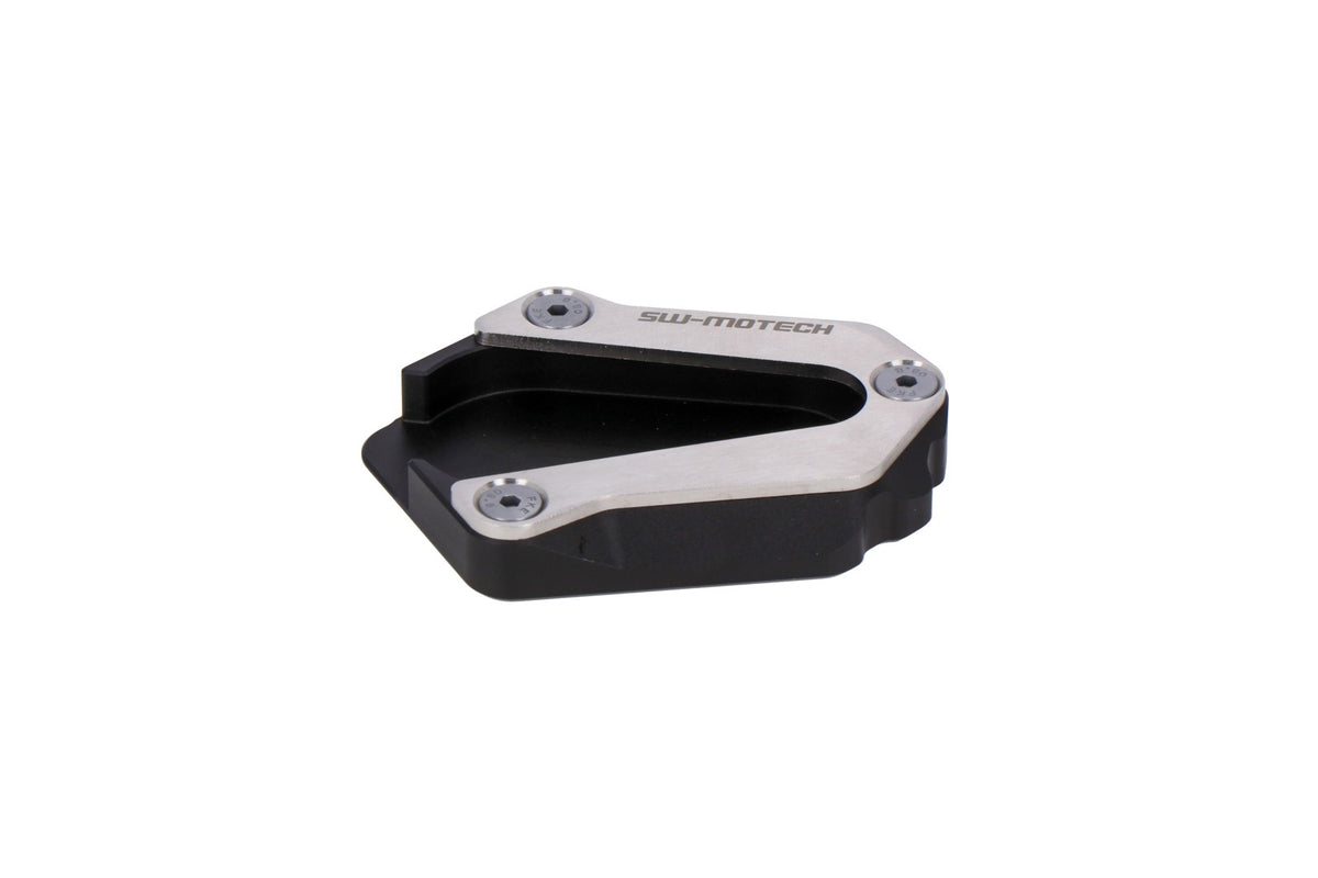[STS.11.962.10001] Base maggiorata per cavalletto laterale Nero/Argento. Triumph Tiger 900 Rally/Pro.