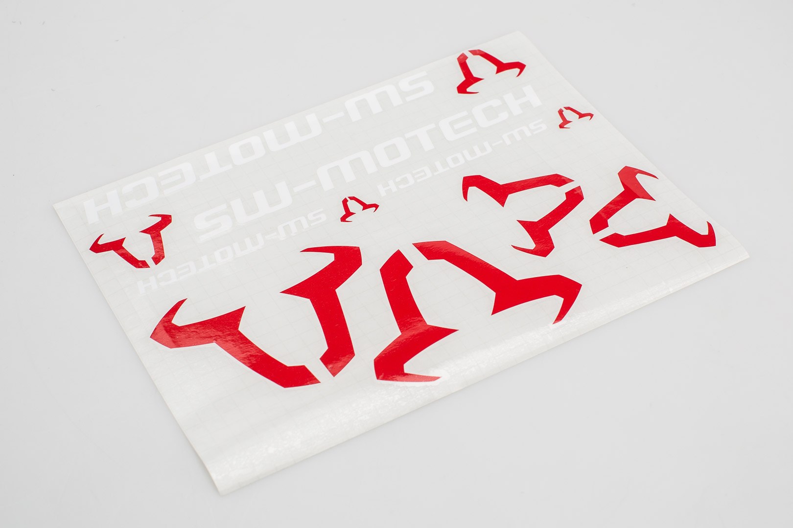 [WER.GIV.017.10001] Set di adesivi SW-MOTECH 310x260 mm. Icona toro: rosso, SW-Motech: bianco.